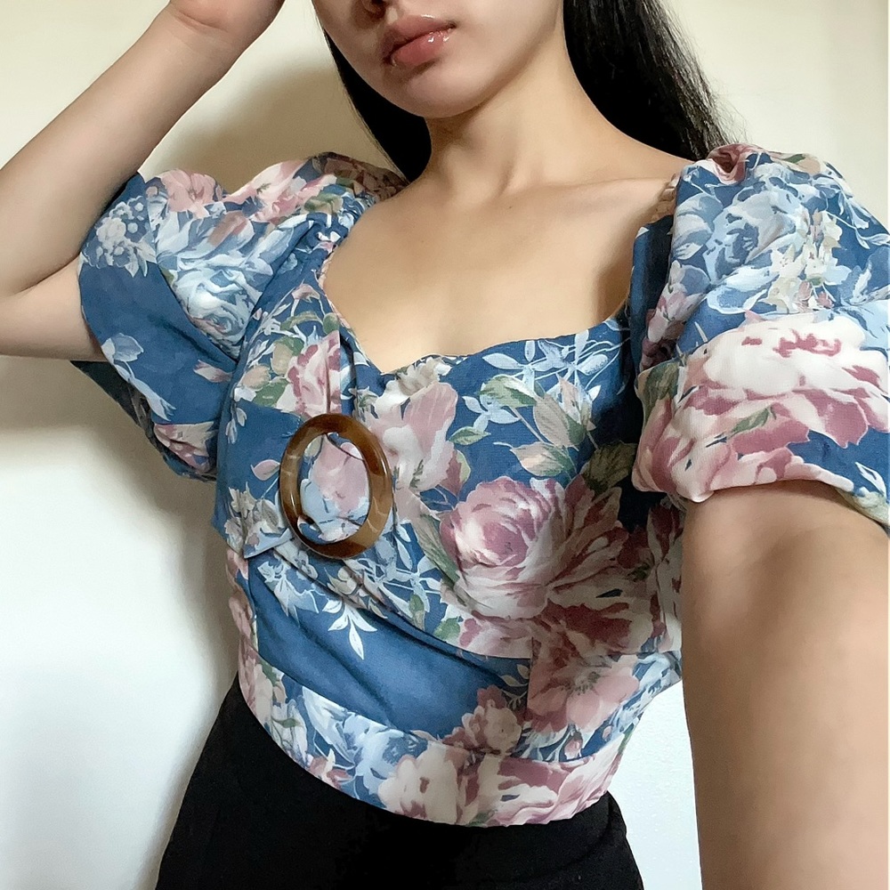 Ocean Blue Summer Flowers Crop Top